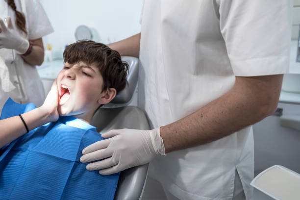 Best Emergency Dental Care for Broken or Chipped Teeth in Clearwater, KS